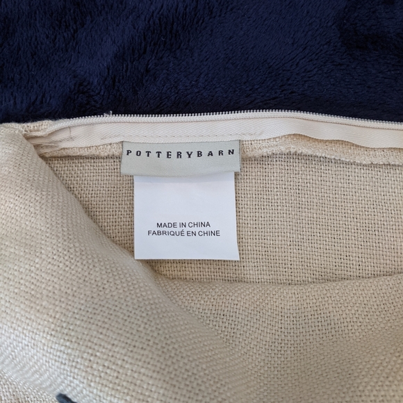 Pottery Barn Linen Pillow Cover 20" x 20" - Picture 2 of 3